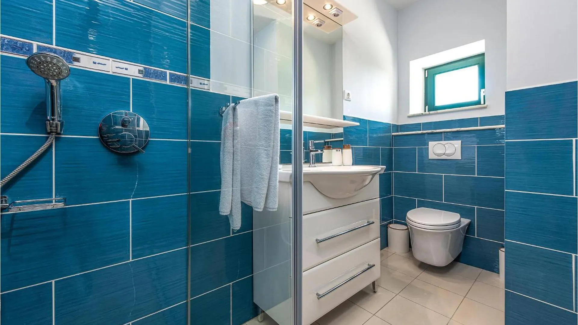 Lovely Home In Vir With Wifi 0*,  Хорватия