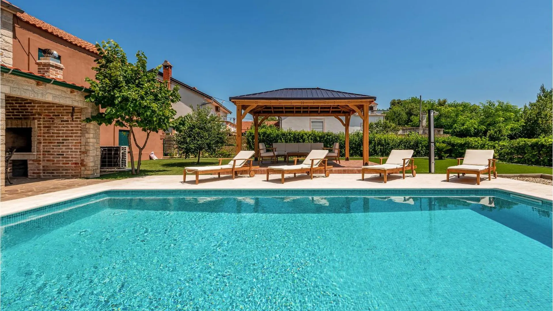 Lovely Home In Vir With Wifi Holiday home
