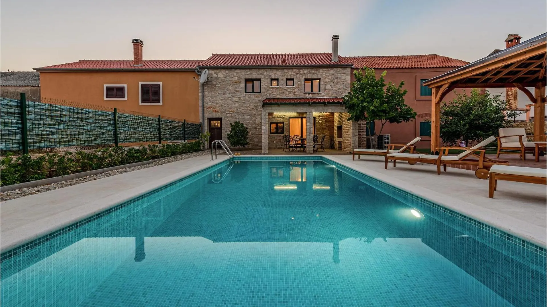 Lovely Home In Vir With Wifi Holiday home